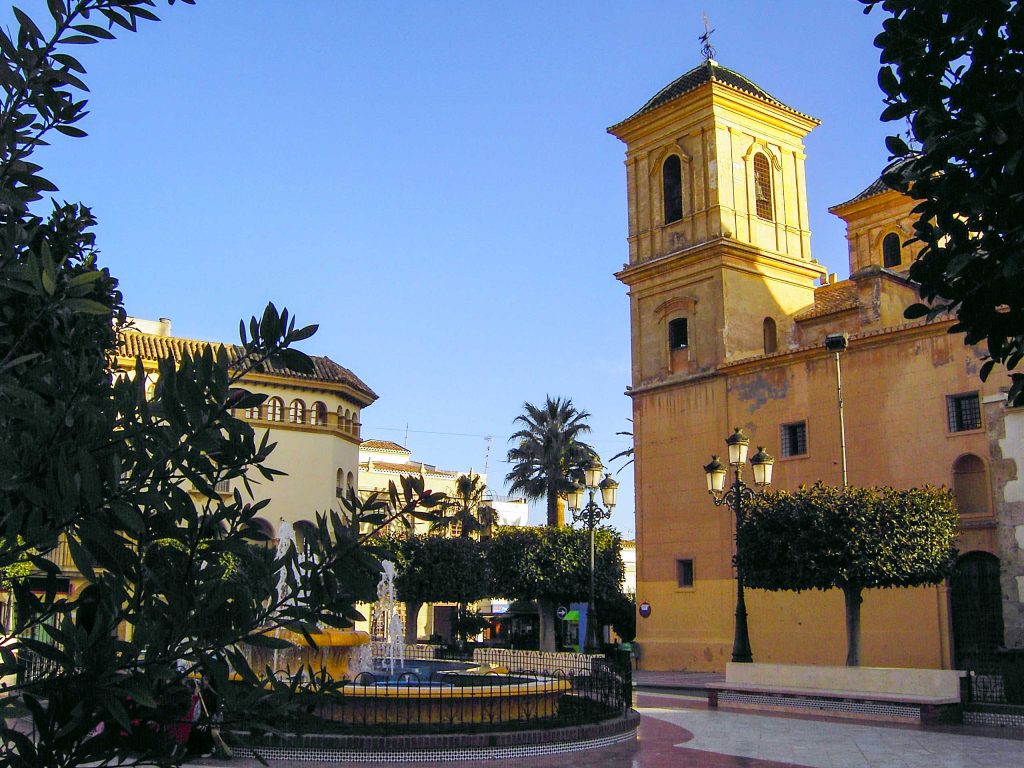 Huercal-Overa-plaza-del-cura-valera